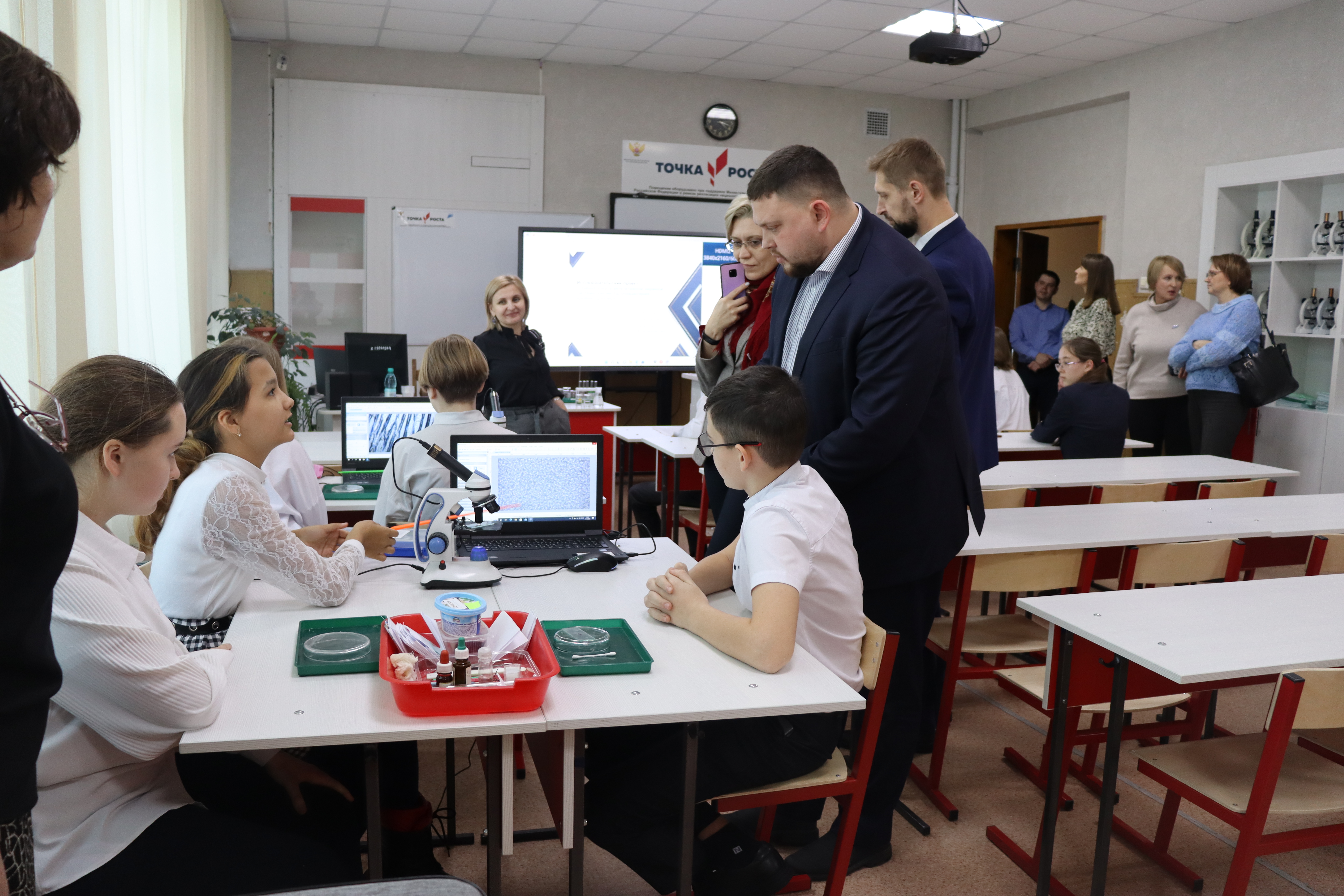 Алтайский край посетили эксперты «Центра просветительских инициатив Министерства просвещения Российской Федерации».